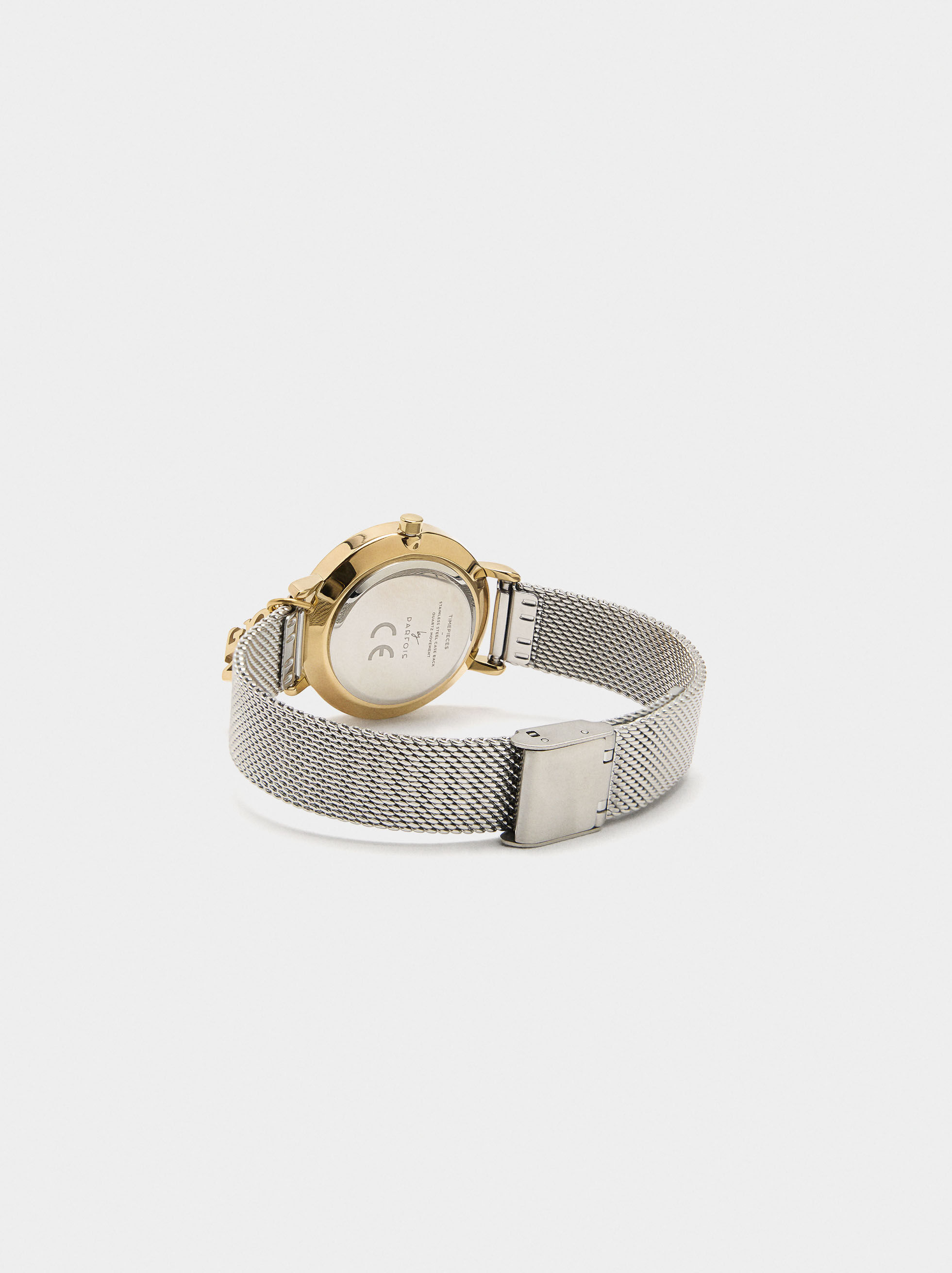 Reloj bicolor con cadena metálica y charm