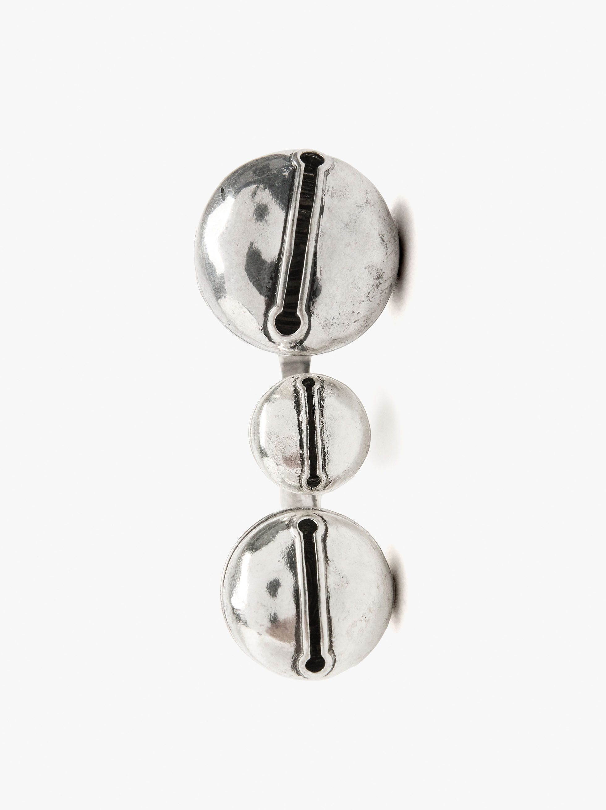 Anillo triple con cascabeles