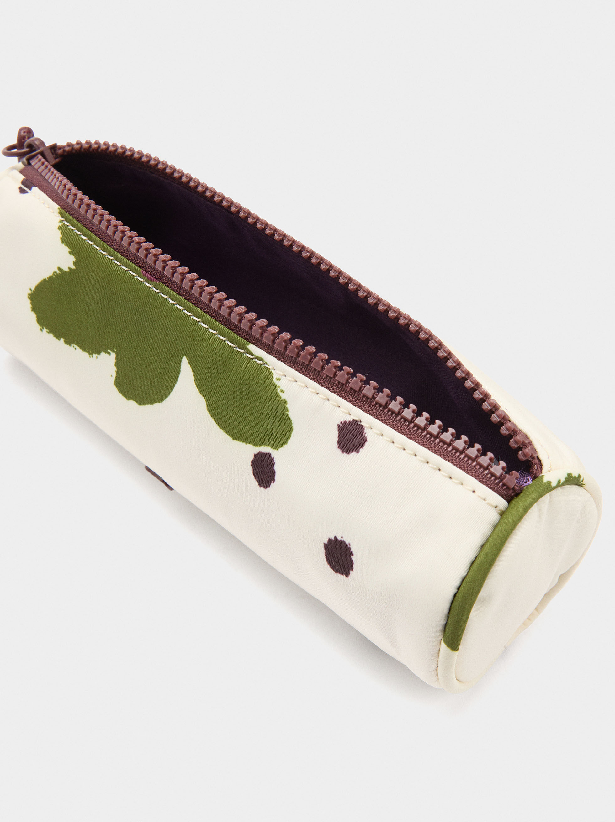 Estuche de nailon estampado