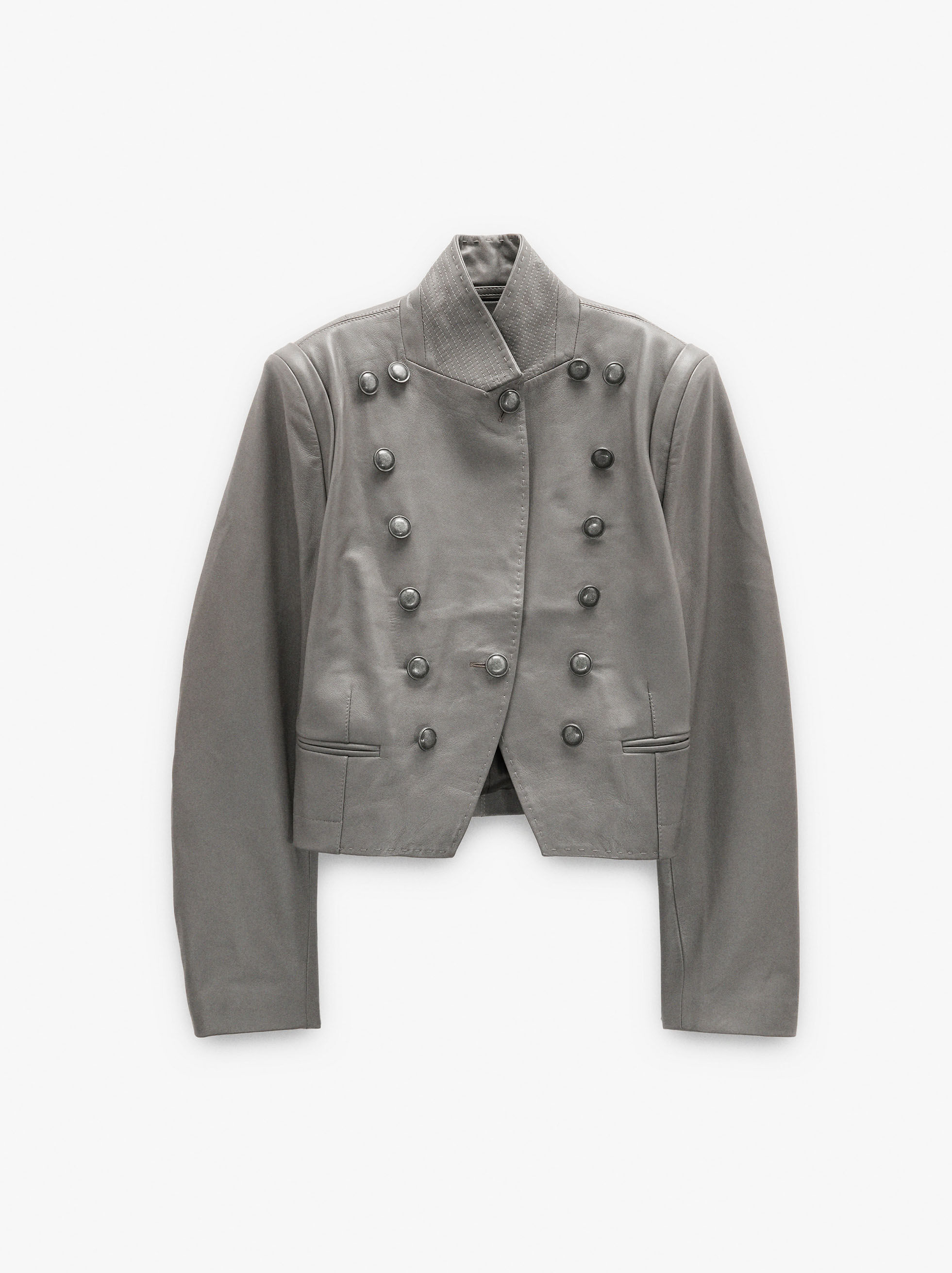 Chaqueta de piel con cuello cruzado