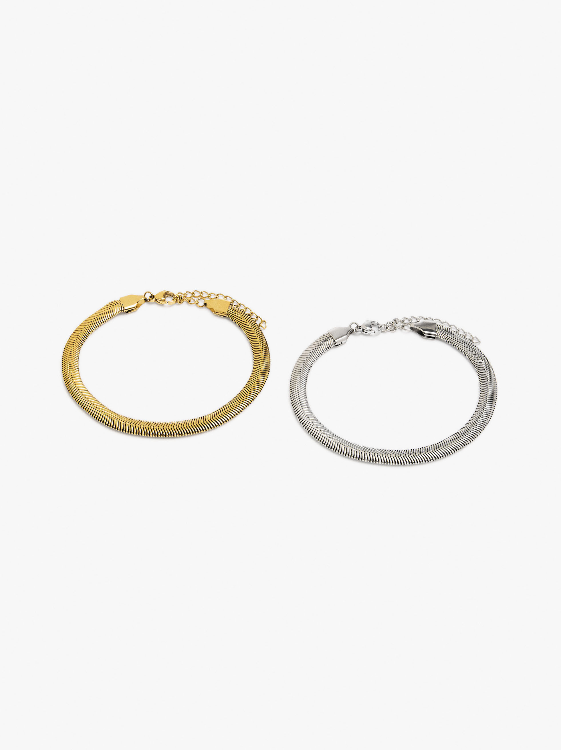 Conjunto de reloj con pulseras