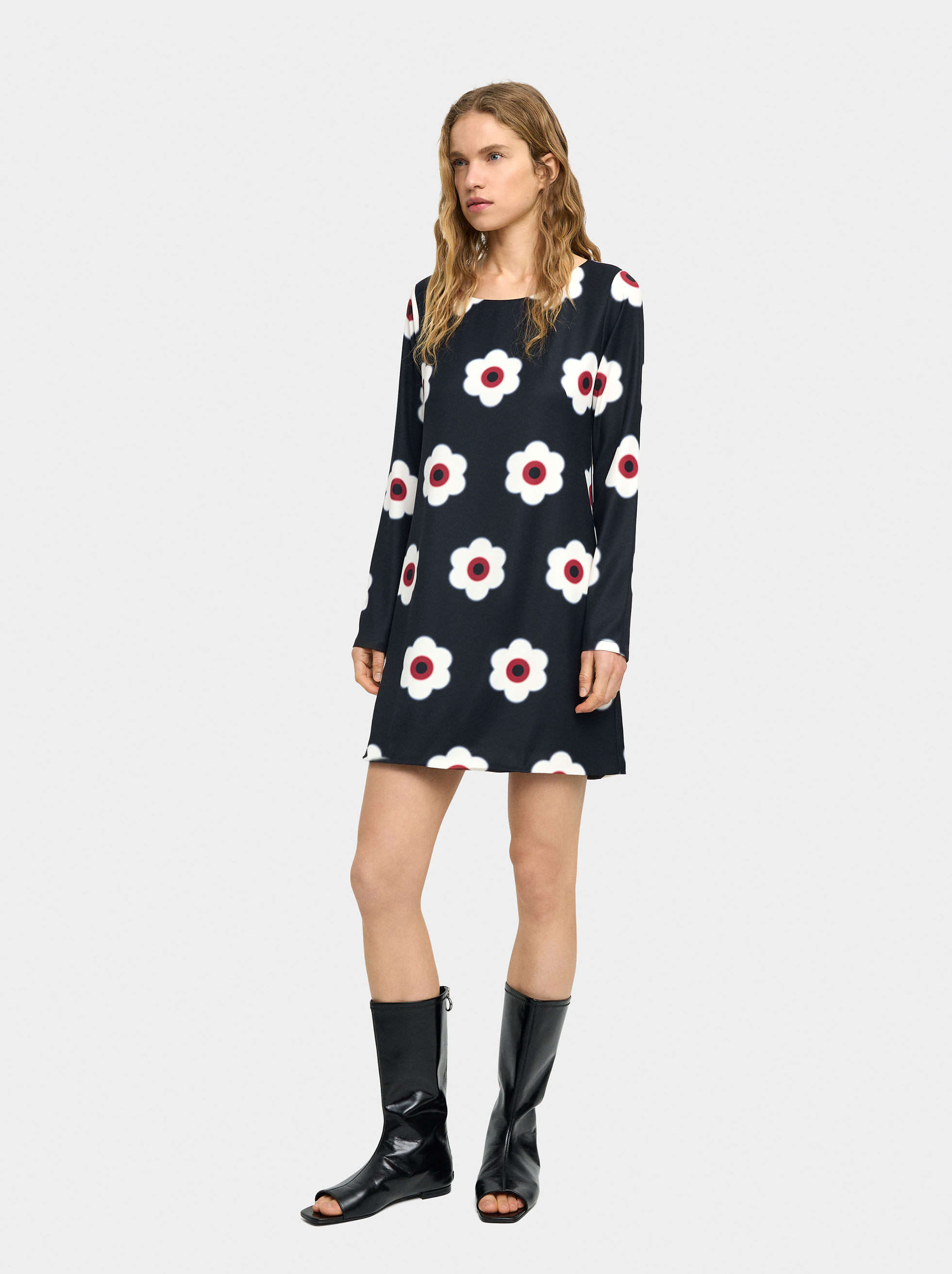 Vestido corto estampado floral
