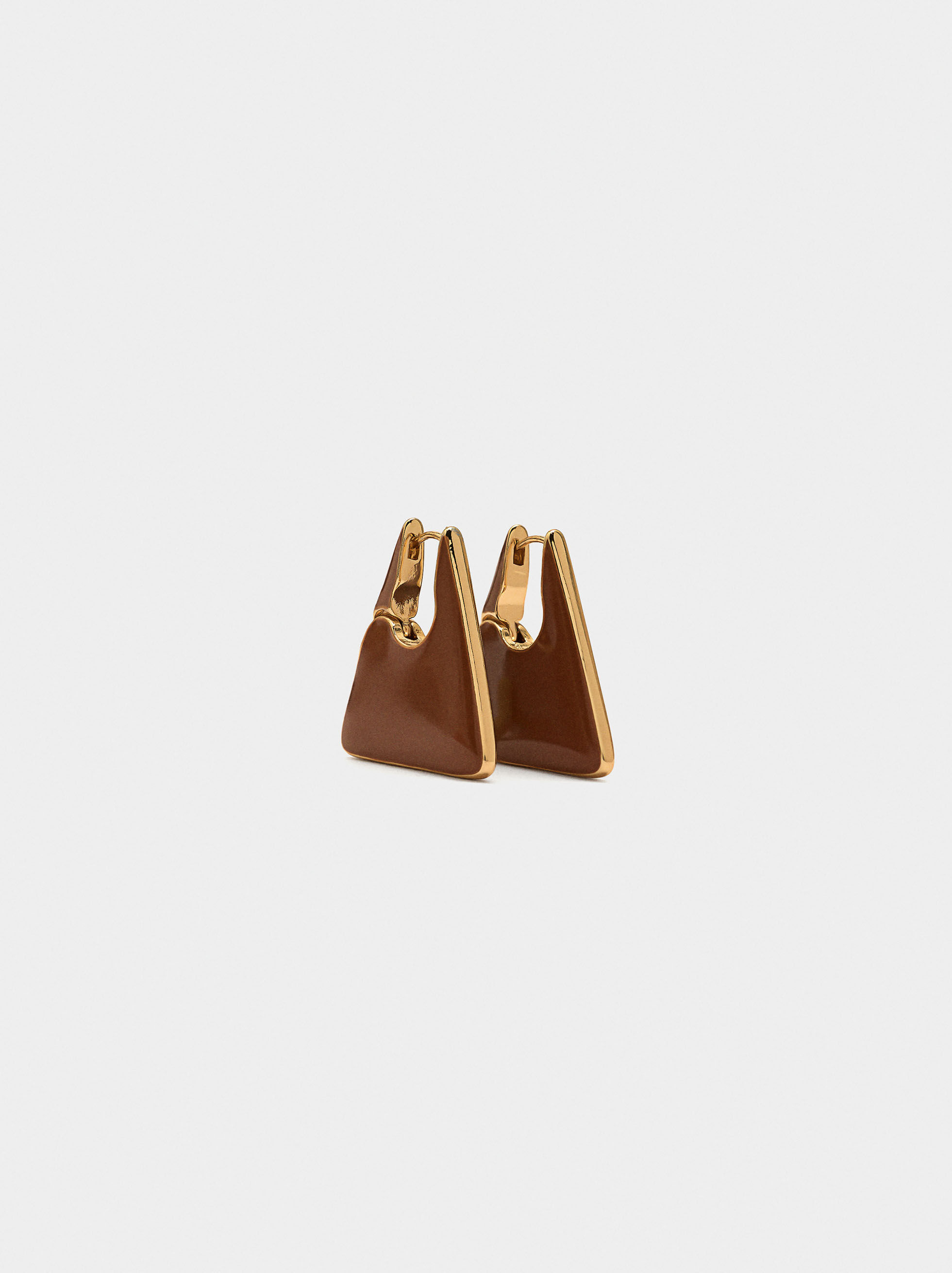 Aros triangulares con esmalte